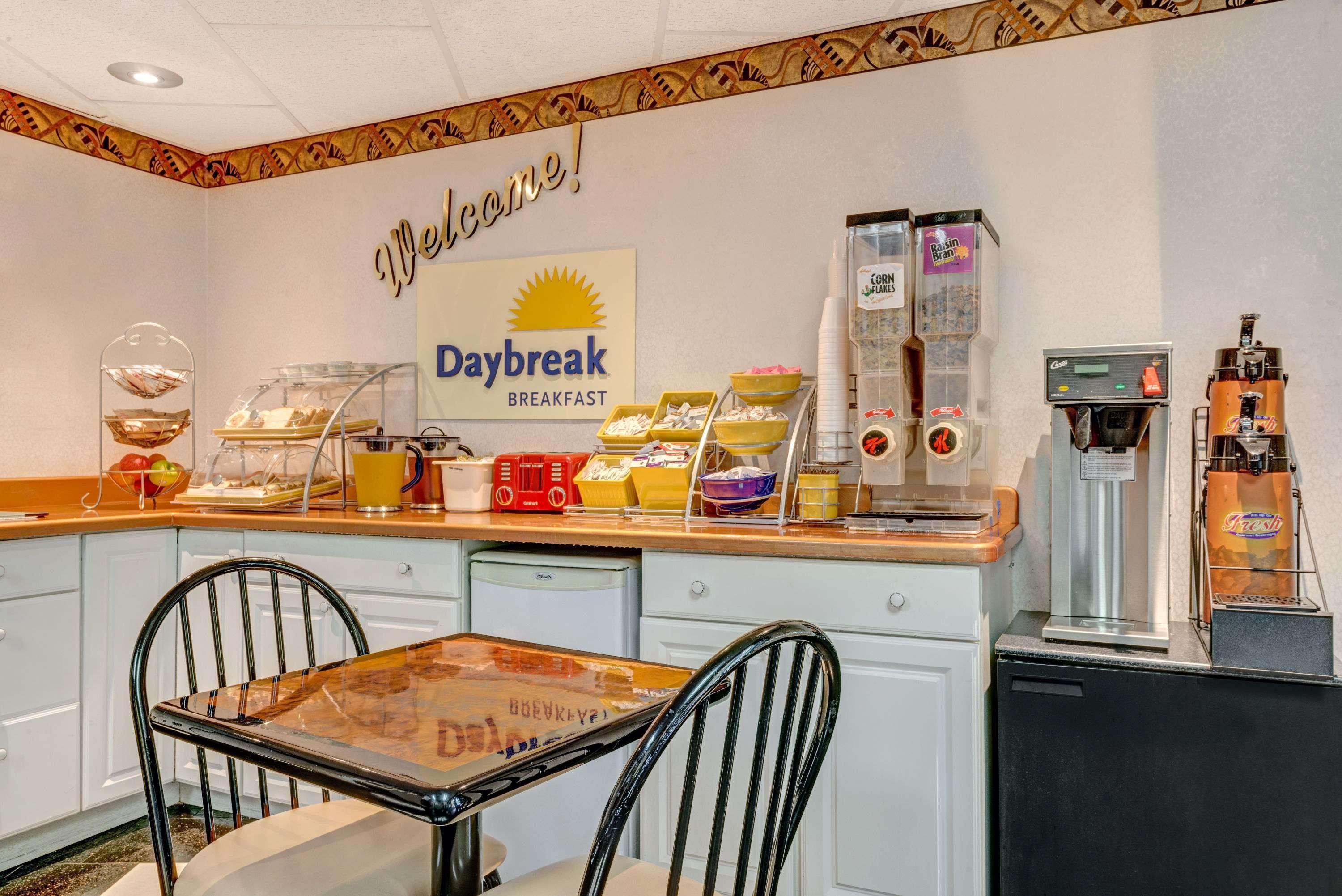 Days Inn By Wyndham Ridgefield Zewnętrze zdjęcie