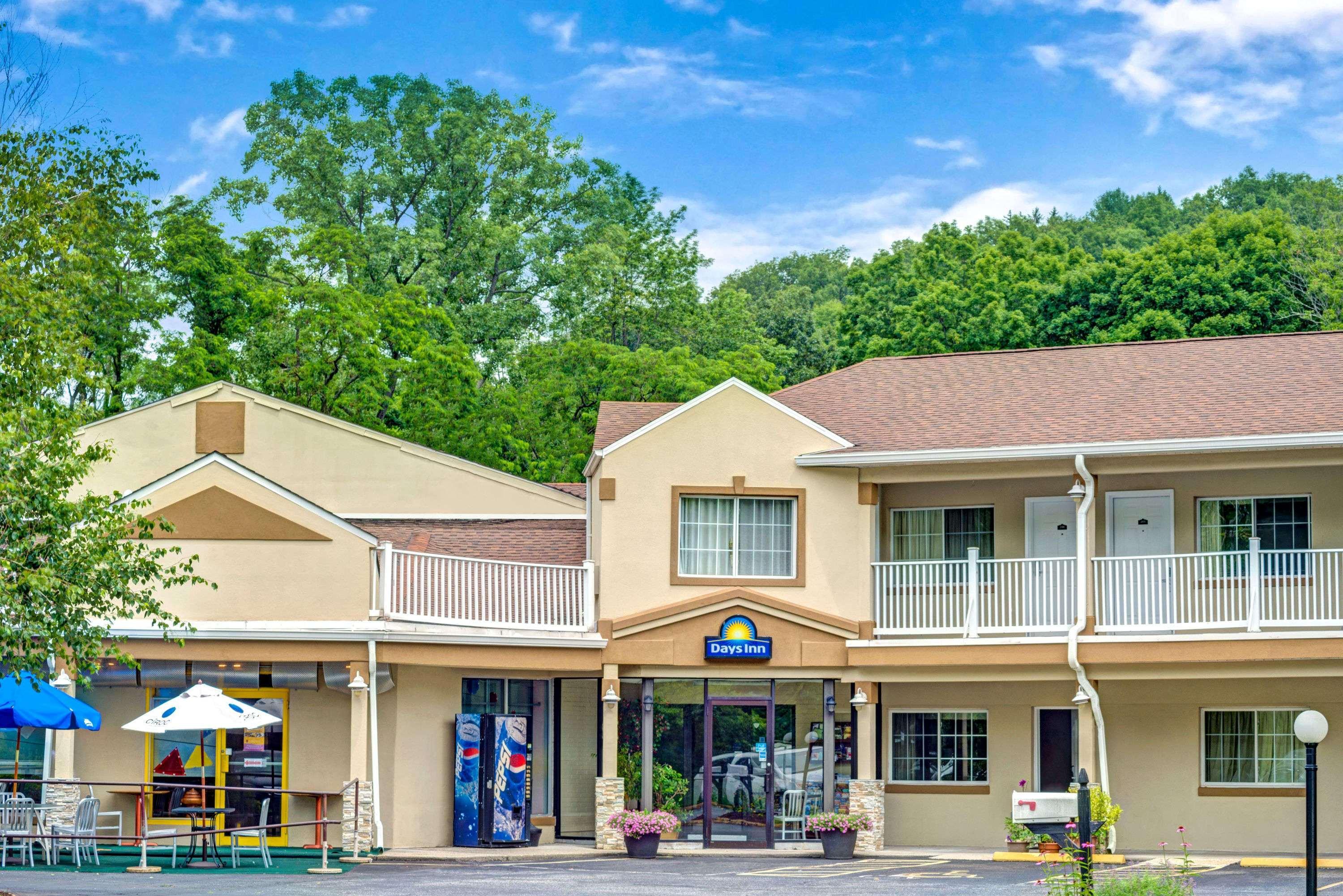 Days Inn By Wyndham Ridgefield Zewnętrze zdjęcie