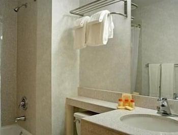 Days Inn By Wyndham Ridgefield Zewnętrze zdjęcie